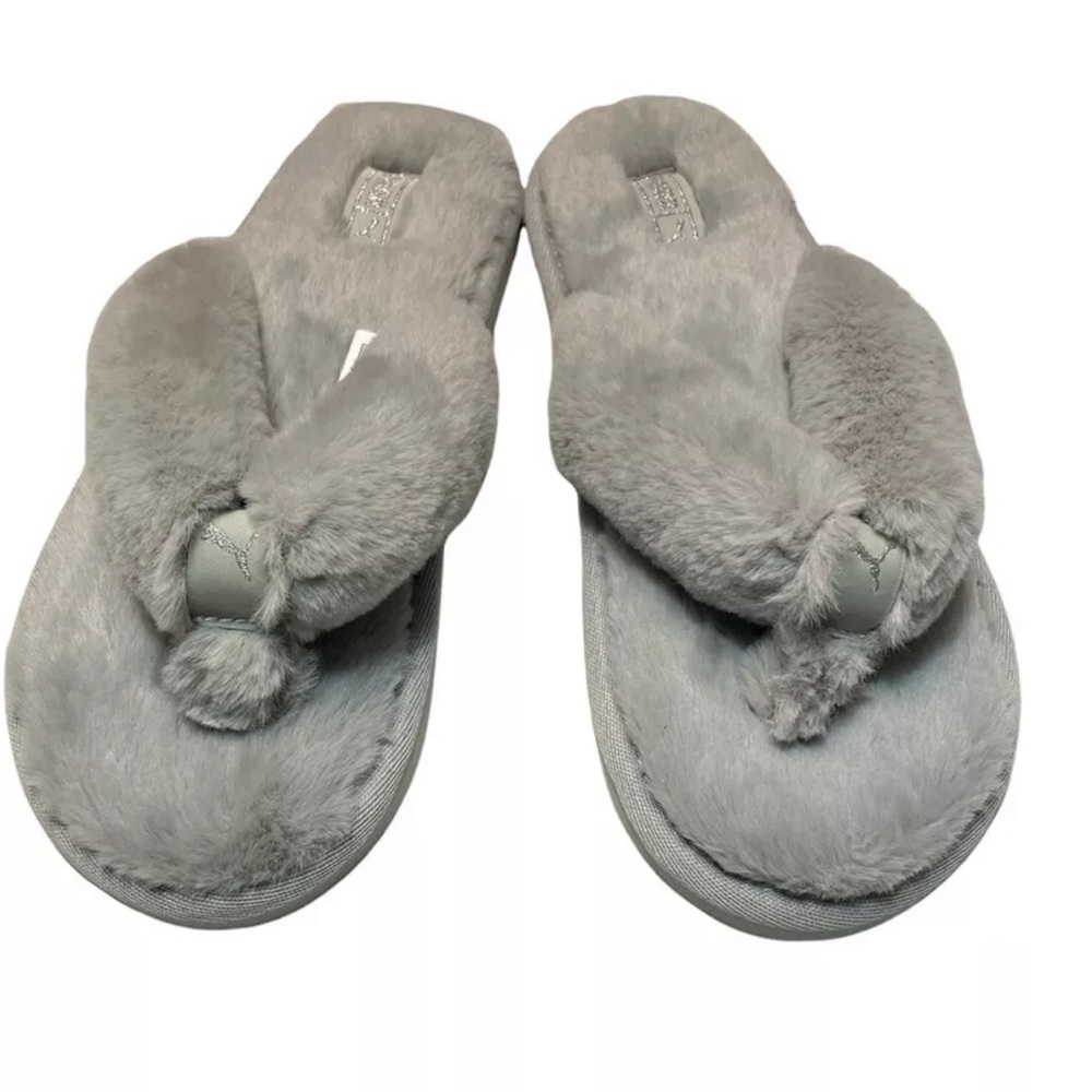 PUMA Fluff Flip Shoes 7 Gray Faux Fur Thong Sandals